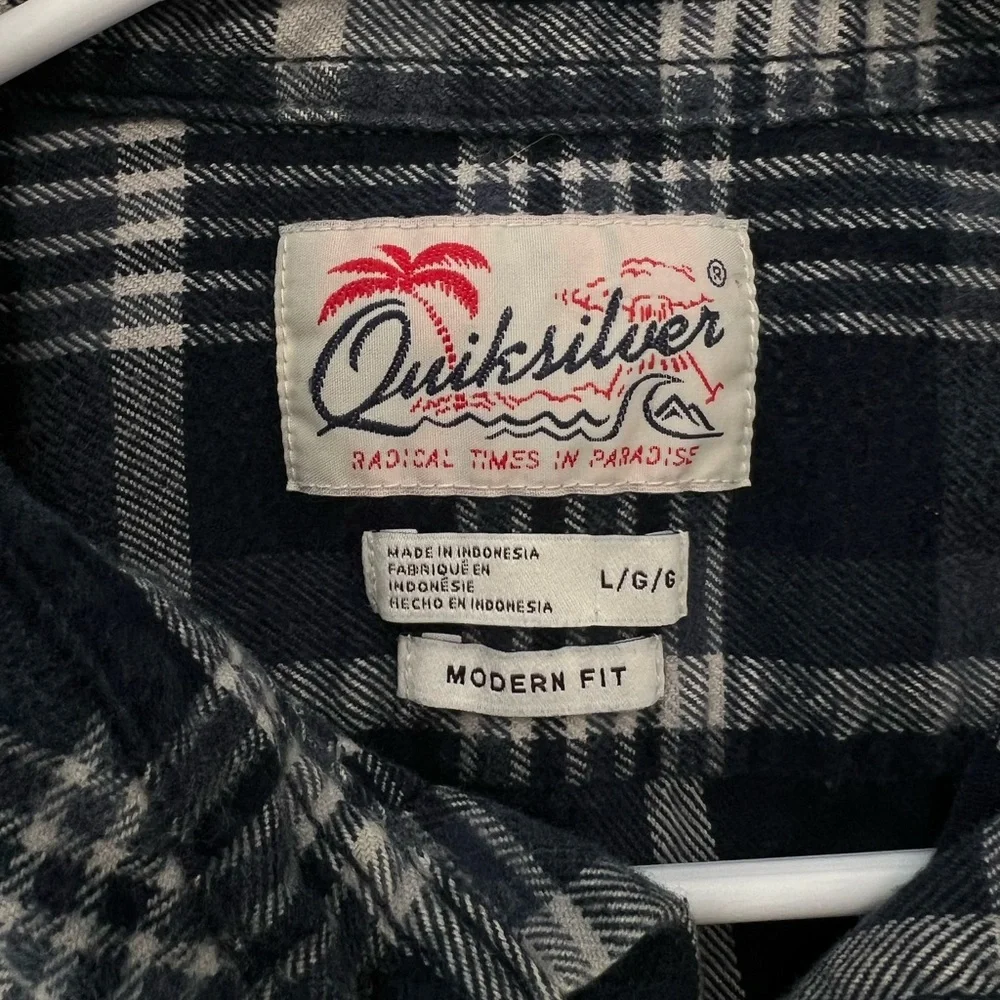 Quicksilver / L / Navy Blue Flannel / Like New 🌴 - Picture 2 of 6